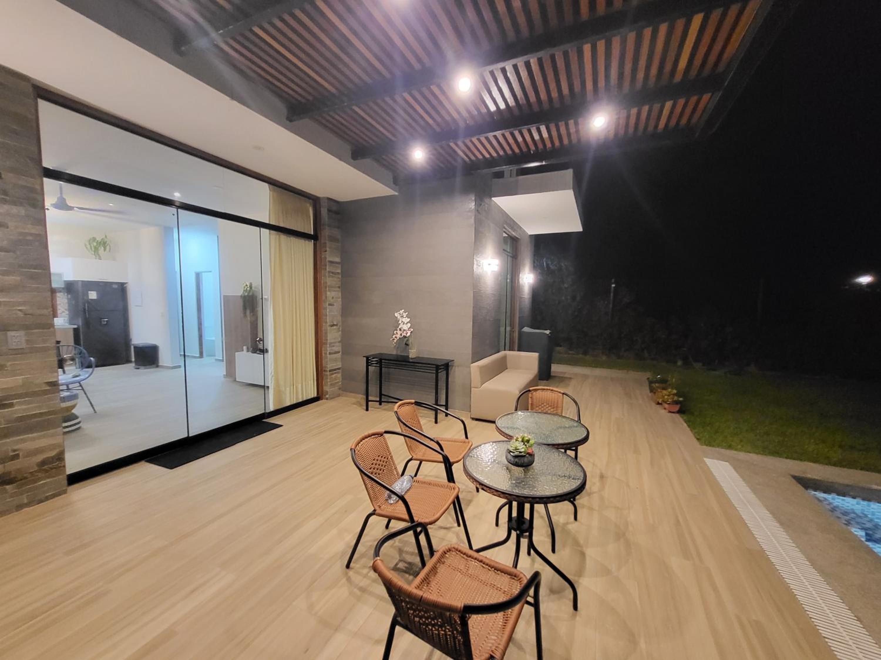 Linda Casa de Campo con piscina Asia Pet Friendly view 4