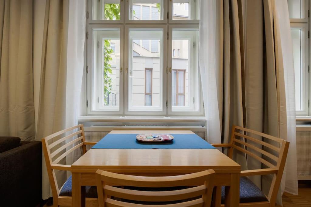 Deluxe suite in prime location