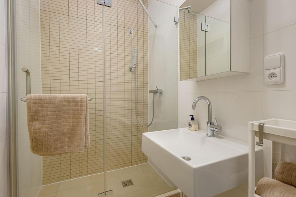 Deluxe suite in prime location