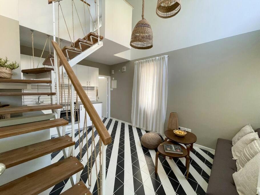 Stunning duplex studio apartment 150 metres from the Sea view 5