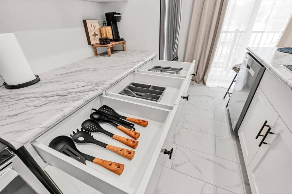 Kitchener Vacations - Modern Two story Town home - Property Image 12