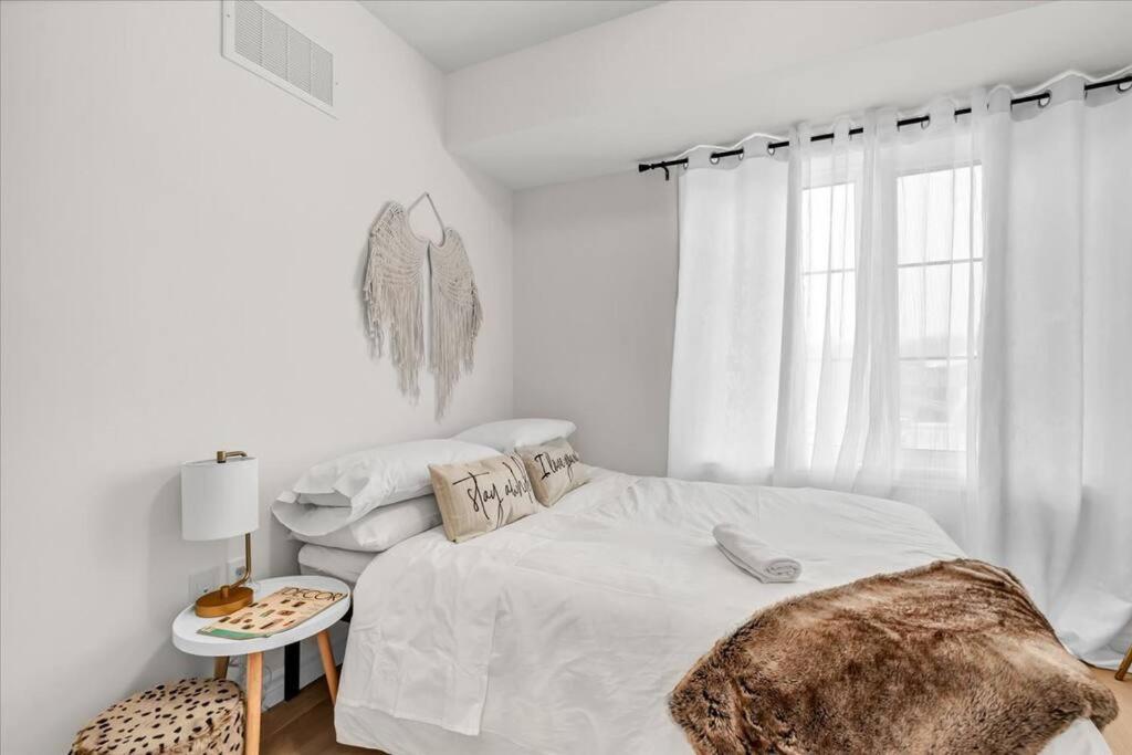 Kitchener Vacations - Modern Two story Town home - Property Image 4