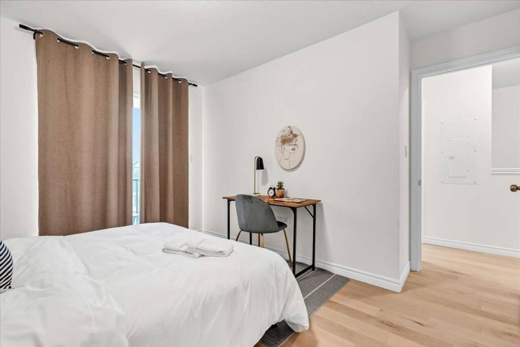 Kitchener Vacations - Modern Two story Town home - Property Image 2