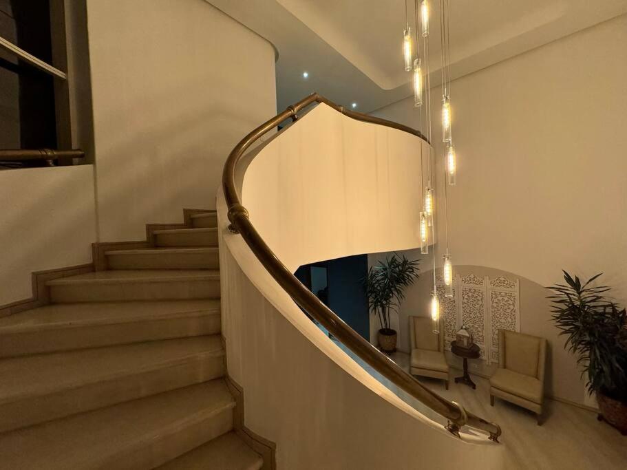 Luxurytravelhome millionaires