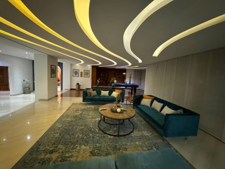 Luxurytravelhome millionaires