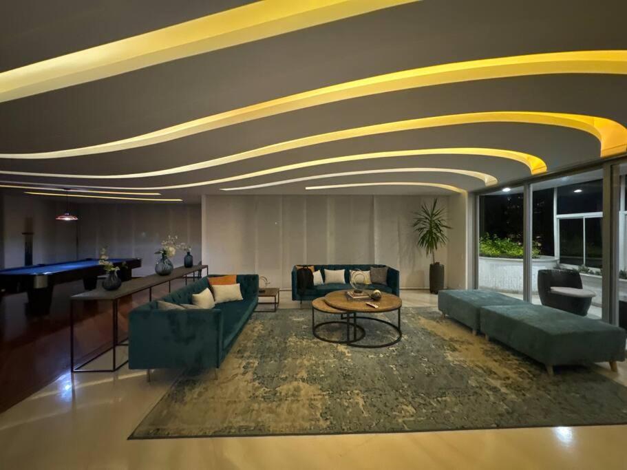 Luxurytravelhome millionaires