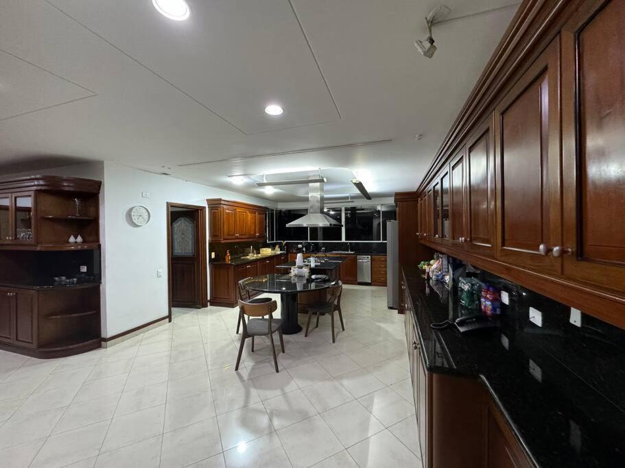 Luxurytravelhome millionaires