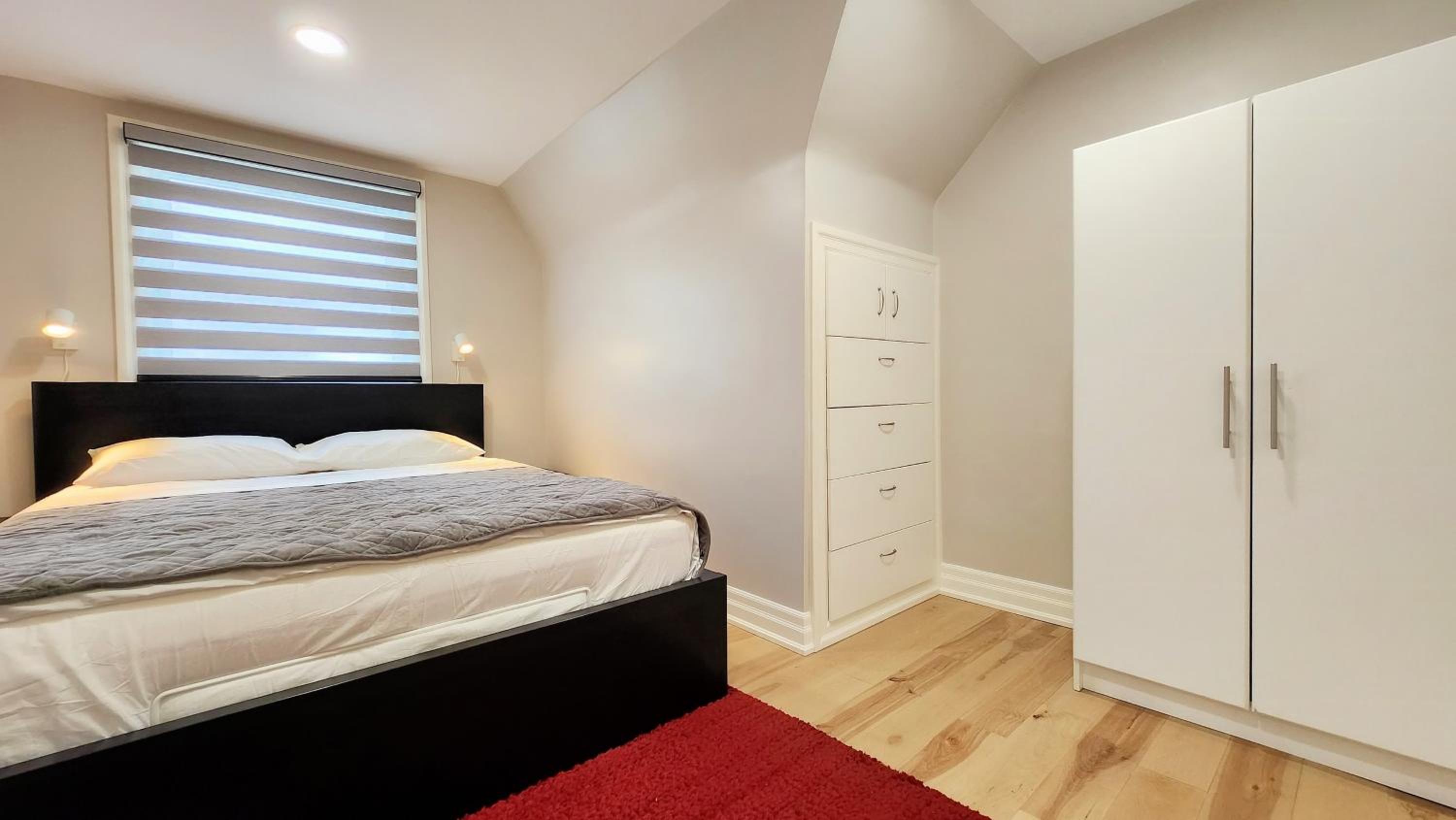 The Serene Haven Modern 2 Queen Bed Full Apartment