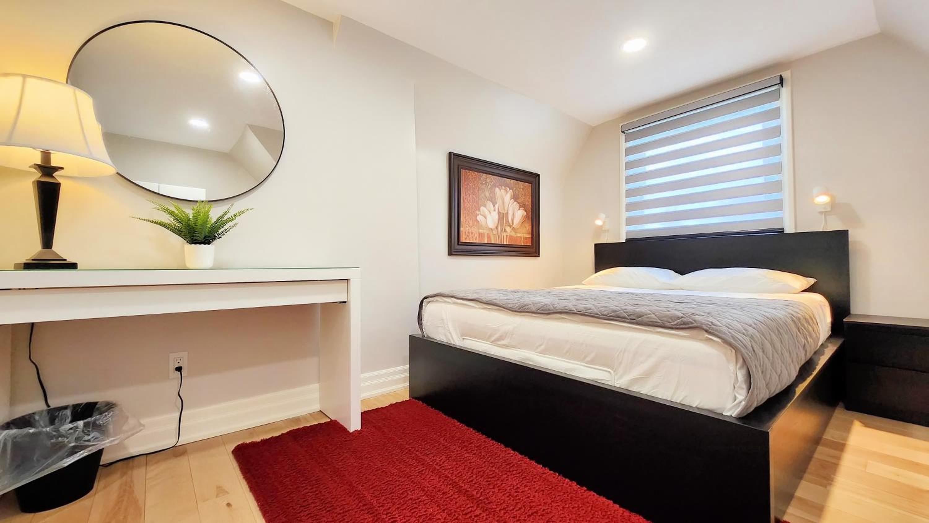 The Serene Haven Modern 2 Queen Bed Full Apartment