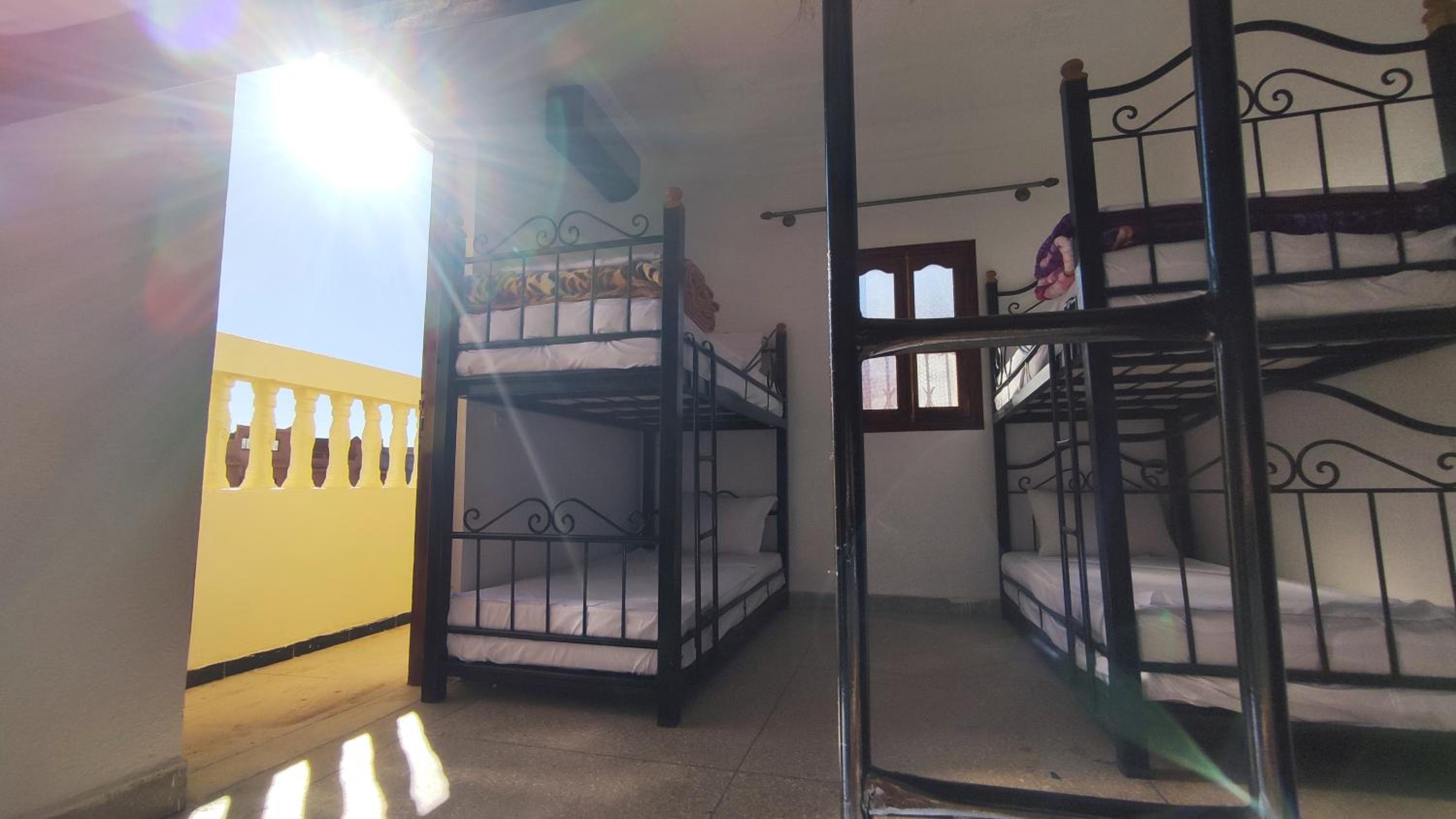 WARZAZAT Hostel