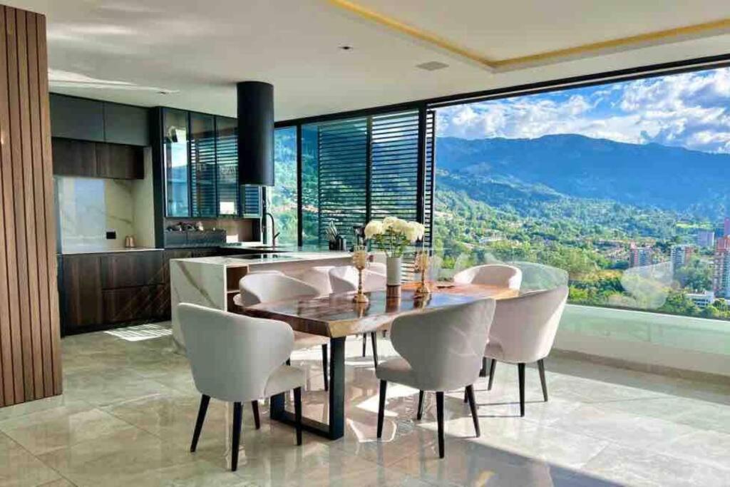 penthouse luxurytravelhome poblado