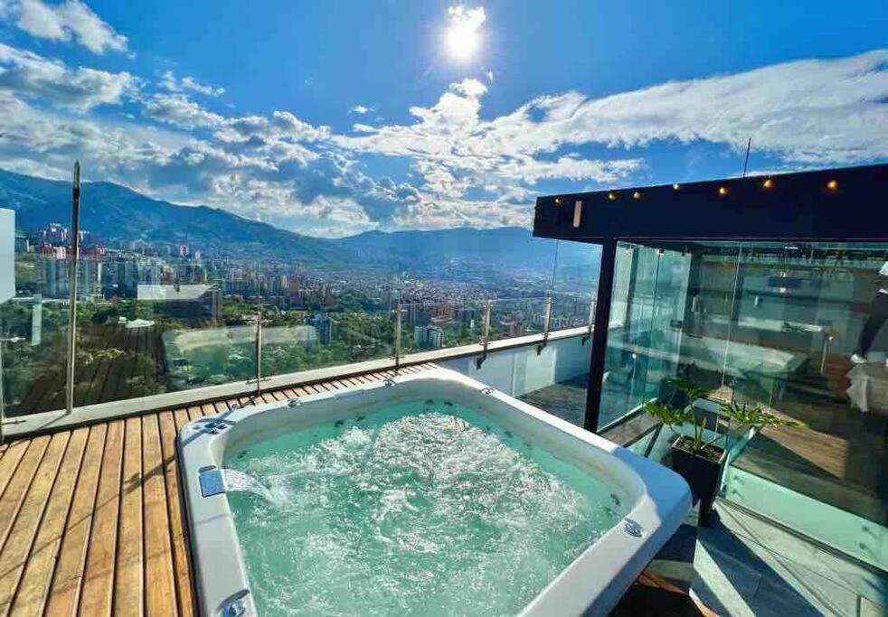 penthouse luxurytravelhome poblado