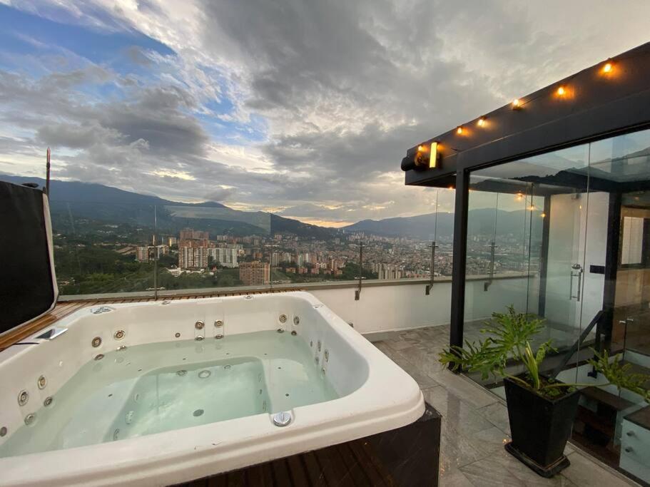 penthouse luxurytravelhome poblado