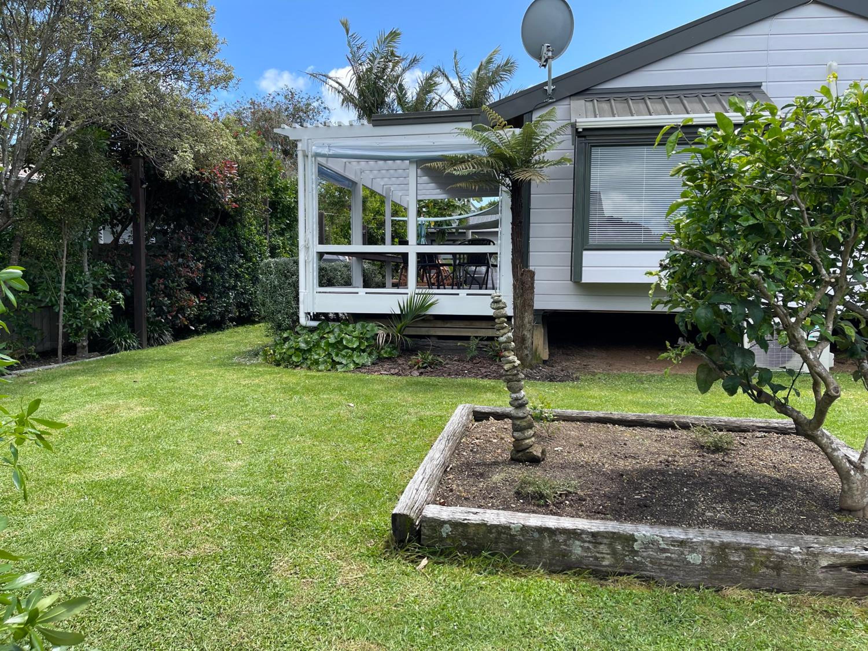 Hartlock in Onetangi