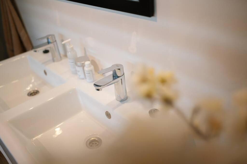 VILLA Arte - just minutes from Mambo & Pietermaai