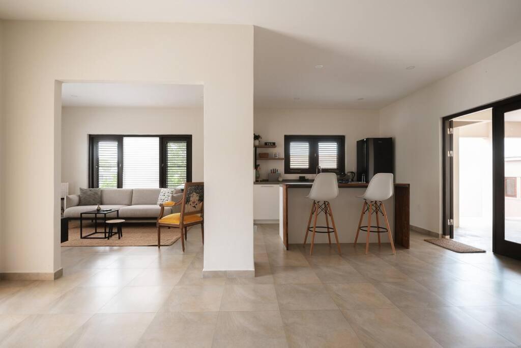 VILLA Arte - just minutes from Mambo & Pietermaai