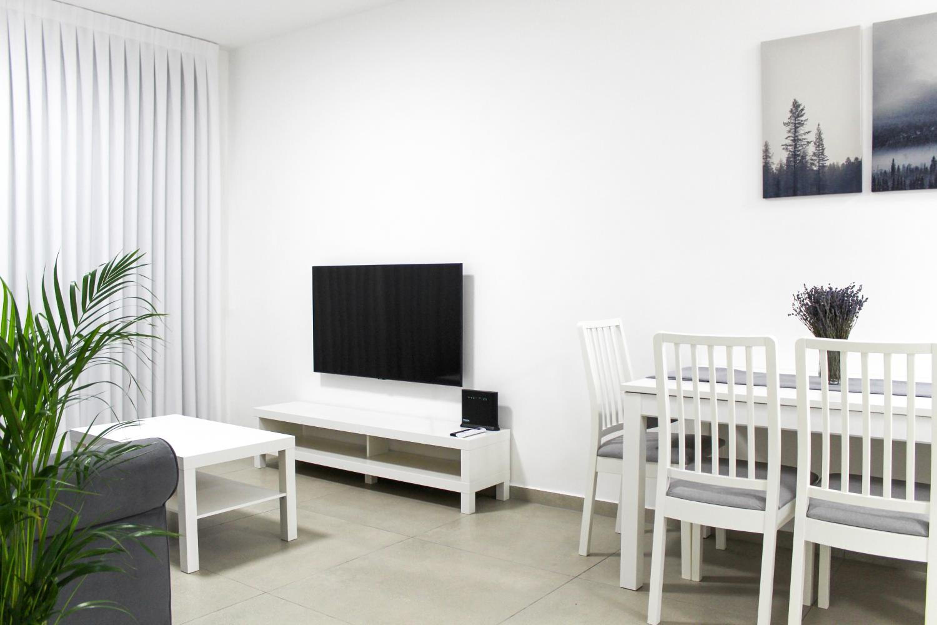 Luxury Family Apartment #28 By Hashdera Eilat view 2