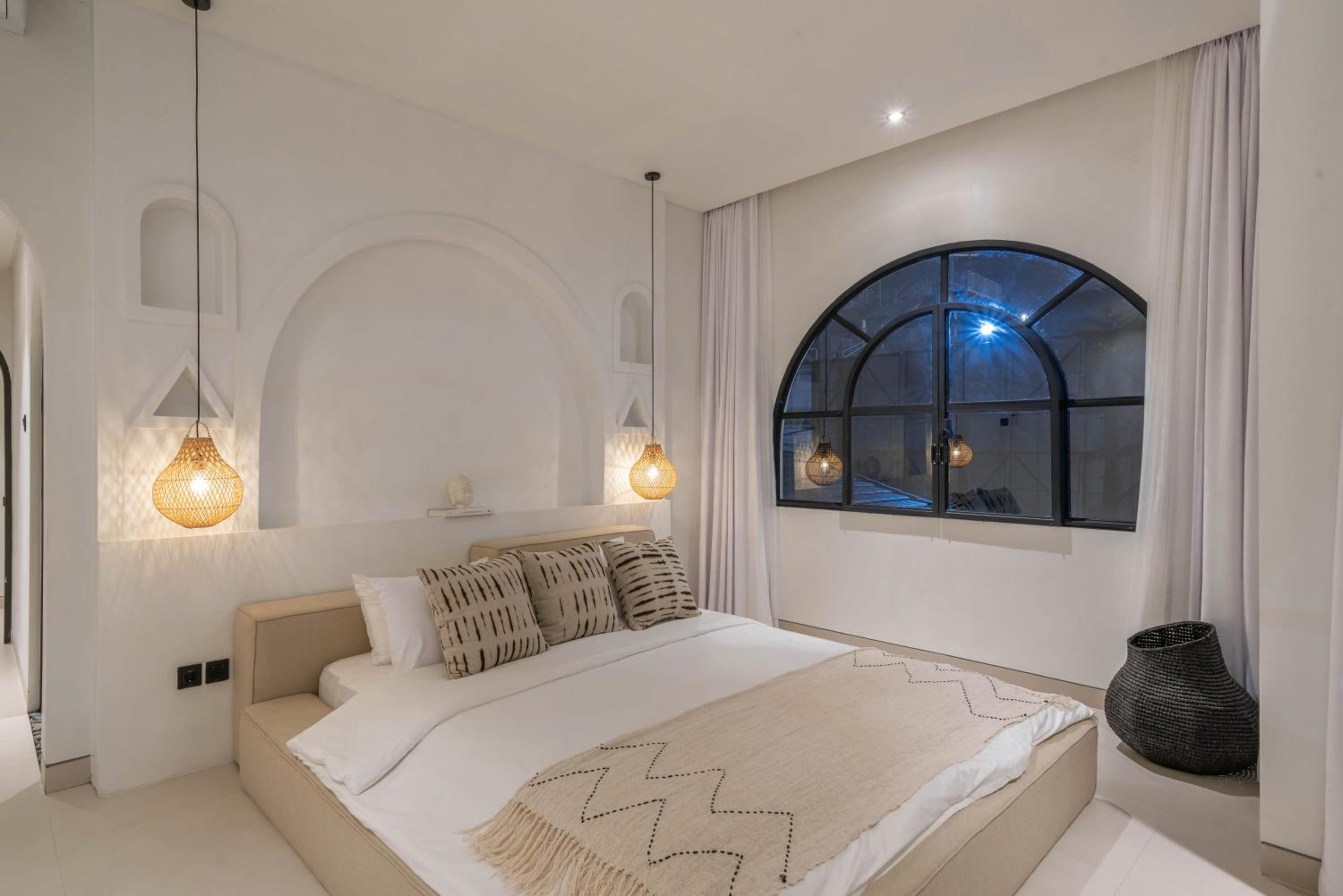 Villa Golden Canggu - Modern Chic 2BR Villa Near Finns Recreation Club view 4