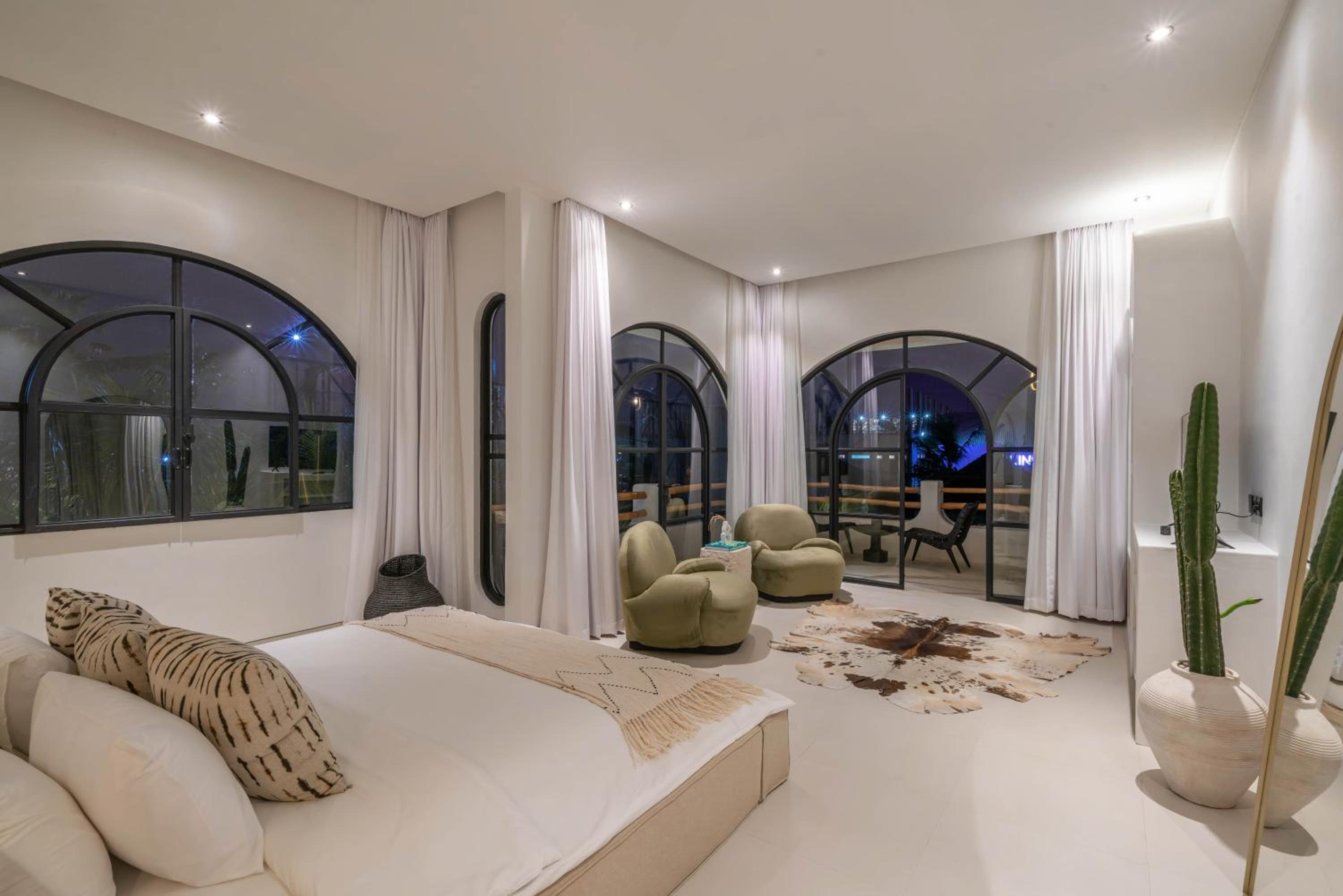 Villa Golden Canggu - Modern Chic 2BR Villa Near Finns Recreation Club view 5