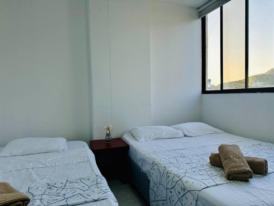 Acogedor apartamento Rodadero Santa Marta con vista al Lago