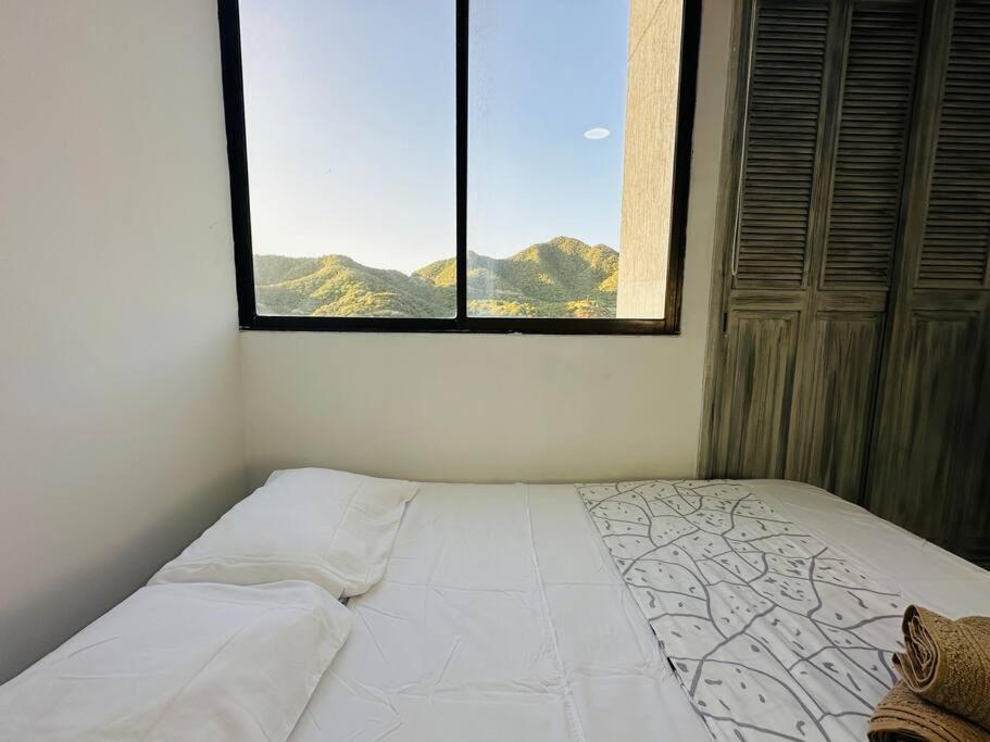Acogedor apartamento Rodadero Santa Marta con vista al Lago