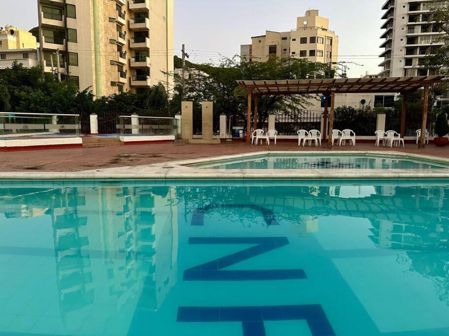 Acogedor apartamento Rodadero Santa Marta con vista al Lago