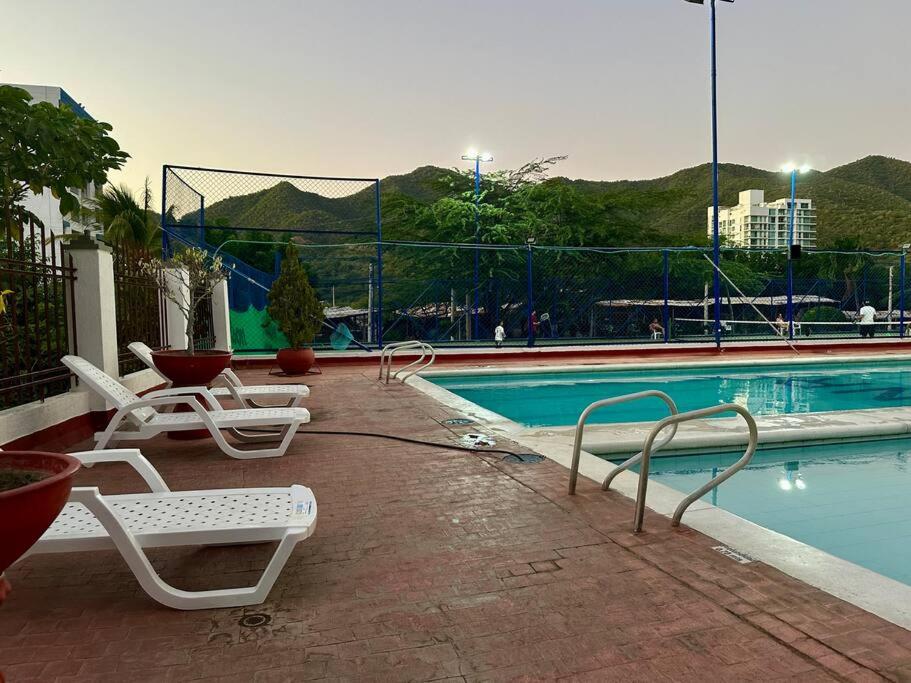 Acogedor apartamento Rodadero Santa Marta con vista al Lago