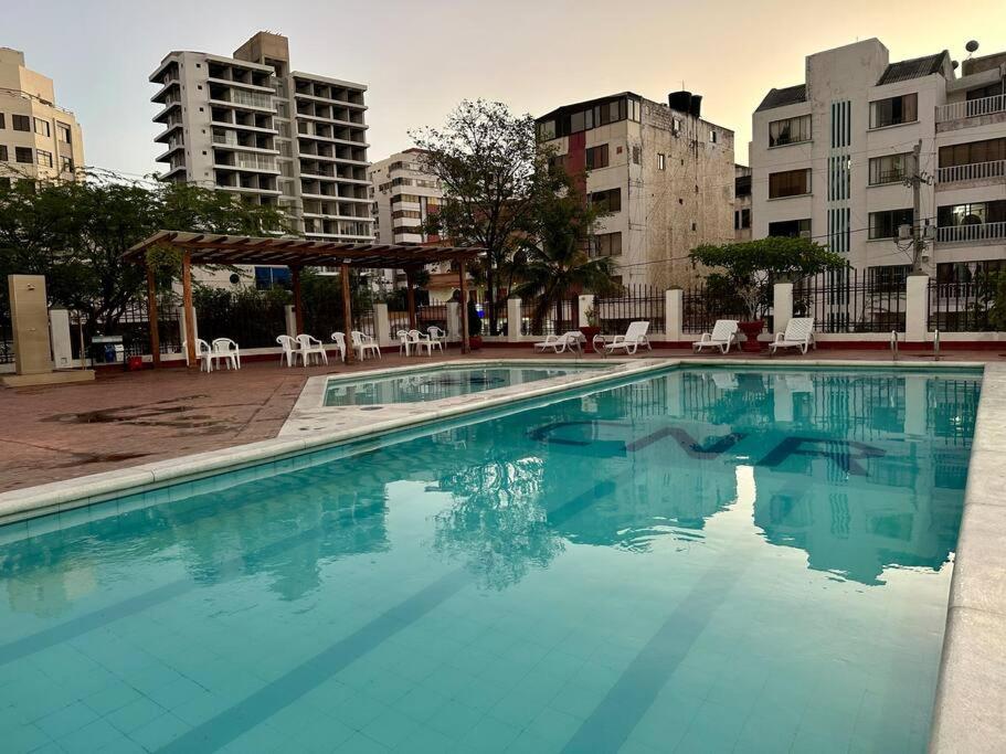 Acogedor apartamento Rodadero Santa Marta con vista al Lago