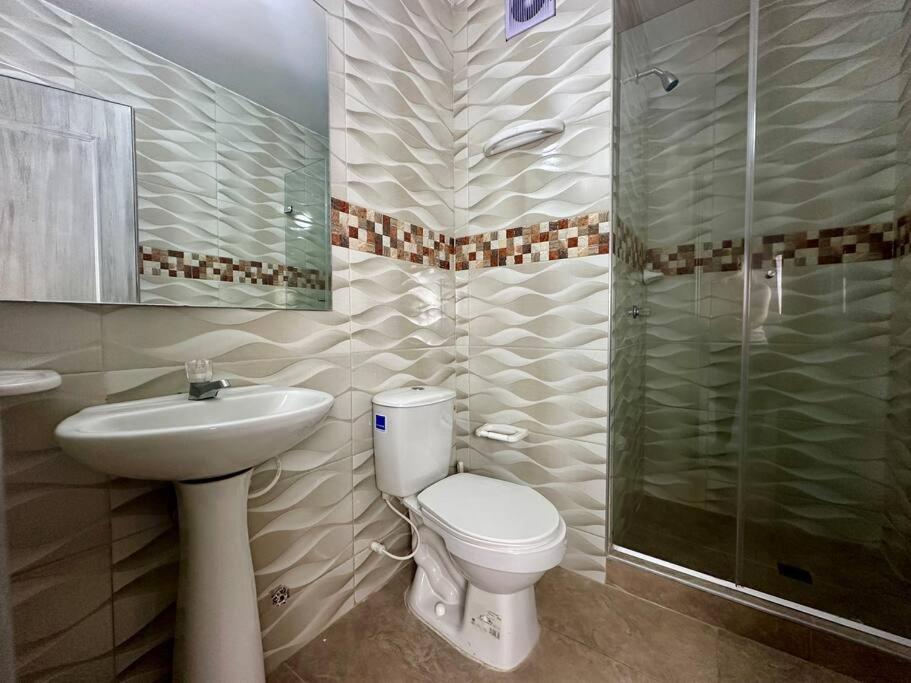 Acogedor apartamento Rodadero Santa Marta con vista al Lago