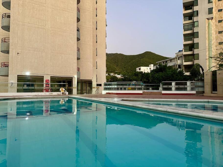 Acogedor apartamento Rodadero Santa Marta con vista al Lago