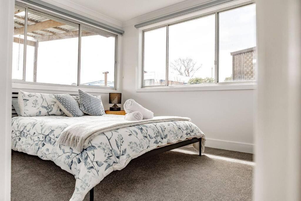Georges Bay Bungalow - Home
