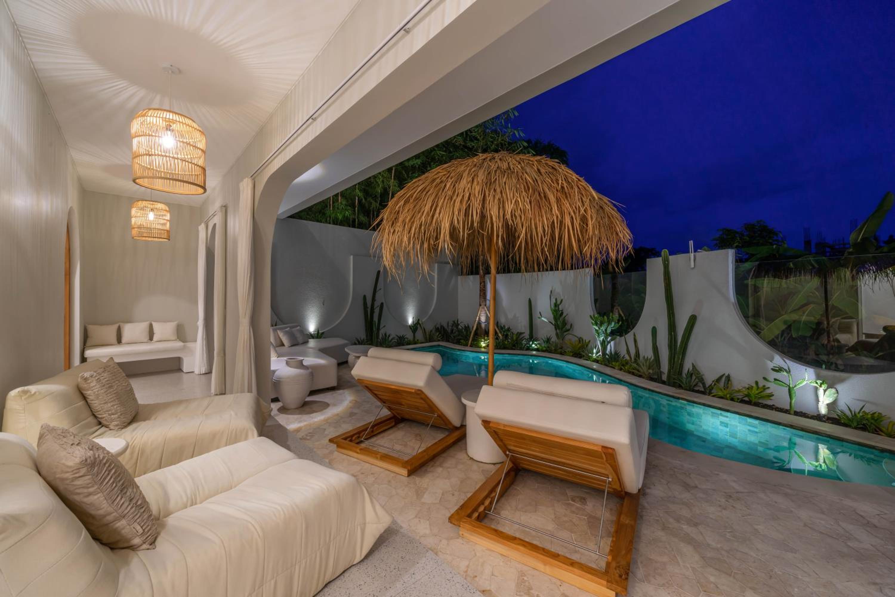 Villa Hawk - Aesthetically Pleasing 4BR Villa In Central Canggu view 3