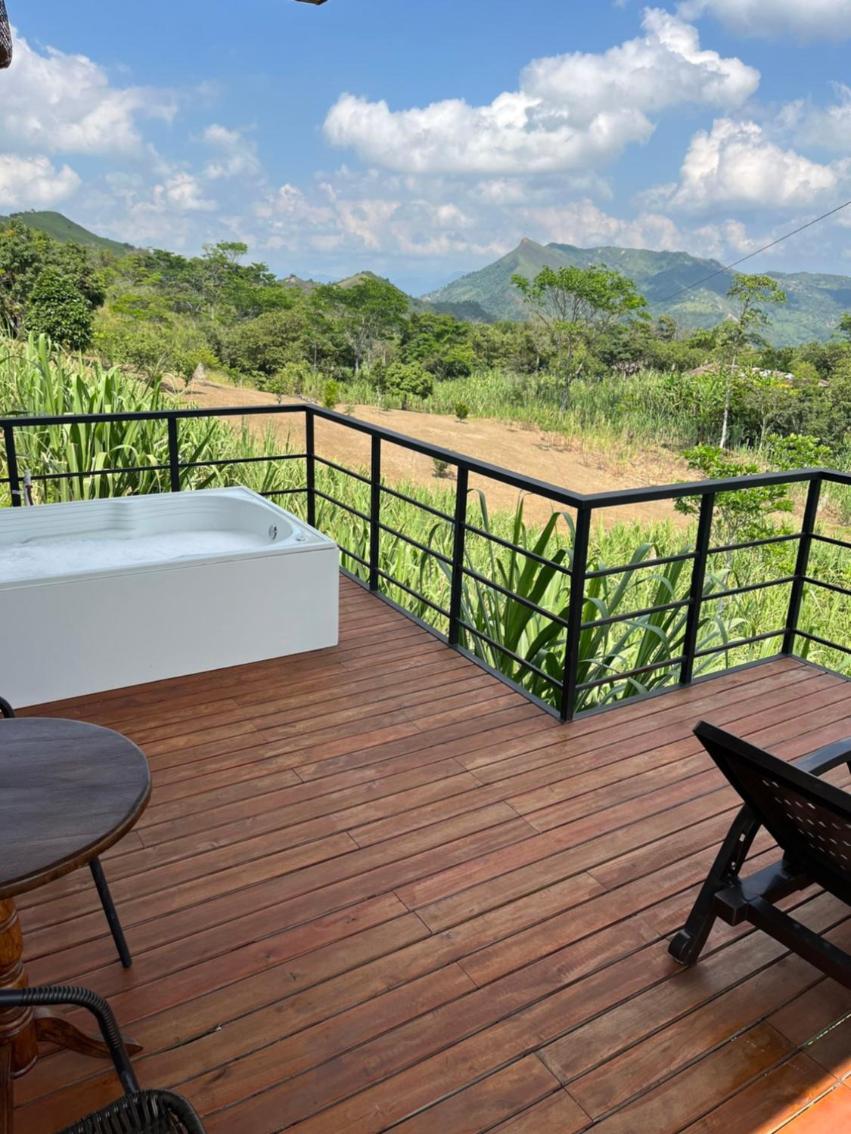 Romantic Glamping for 2 in the Mountain Access with 4x4 or motorbike only