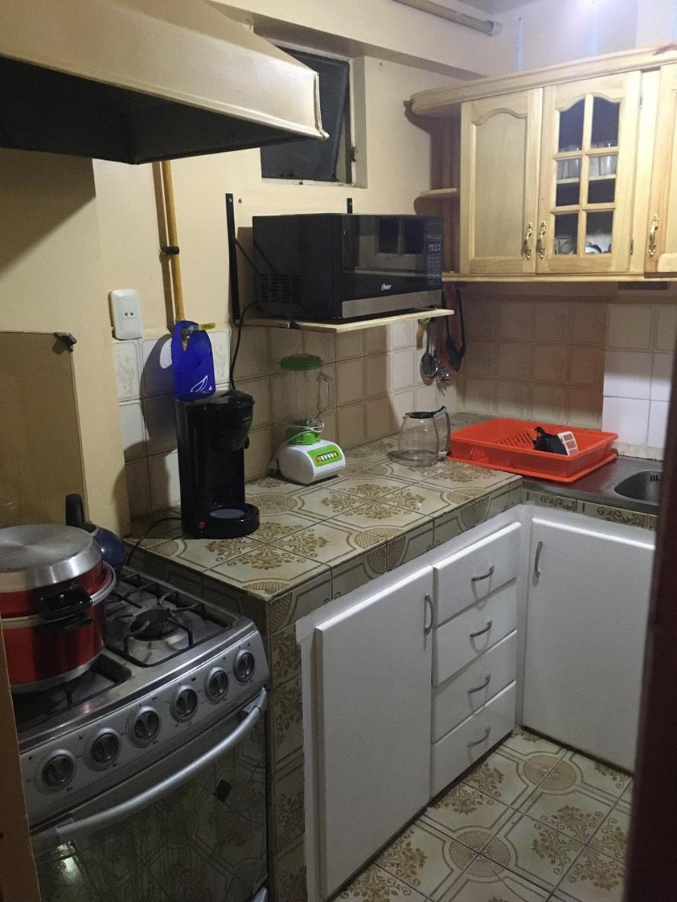Mi casa tu casa. My house