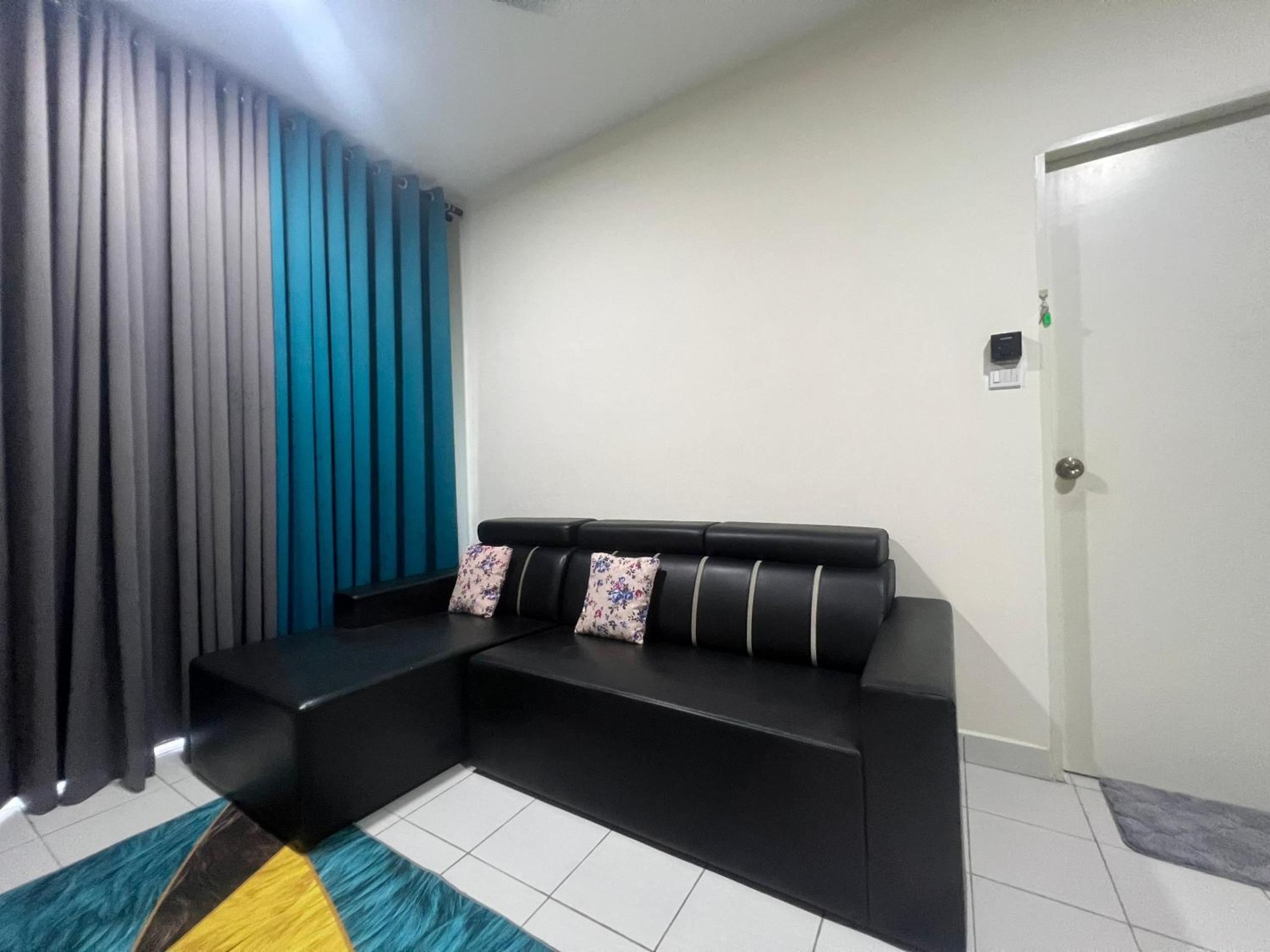 AARON MARUDU HOMESTAY