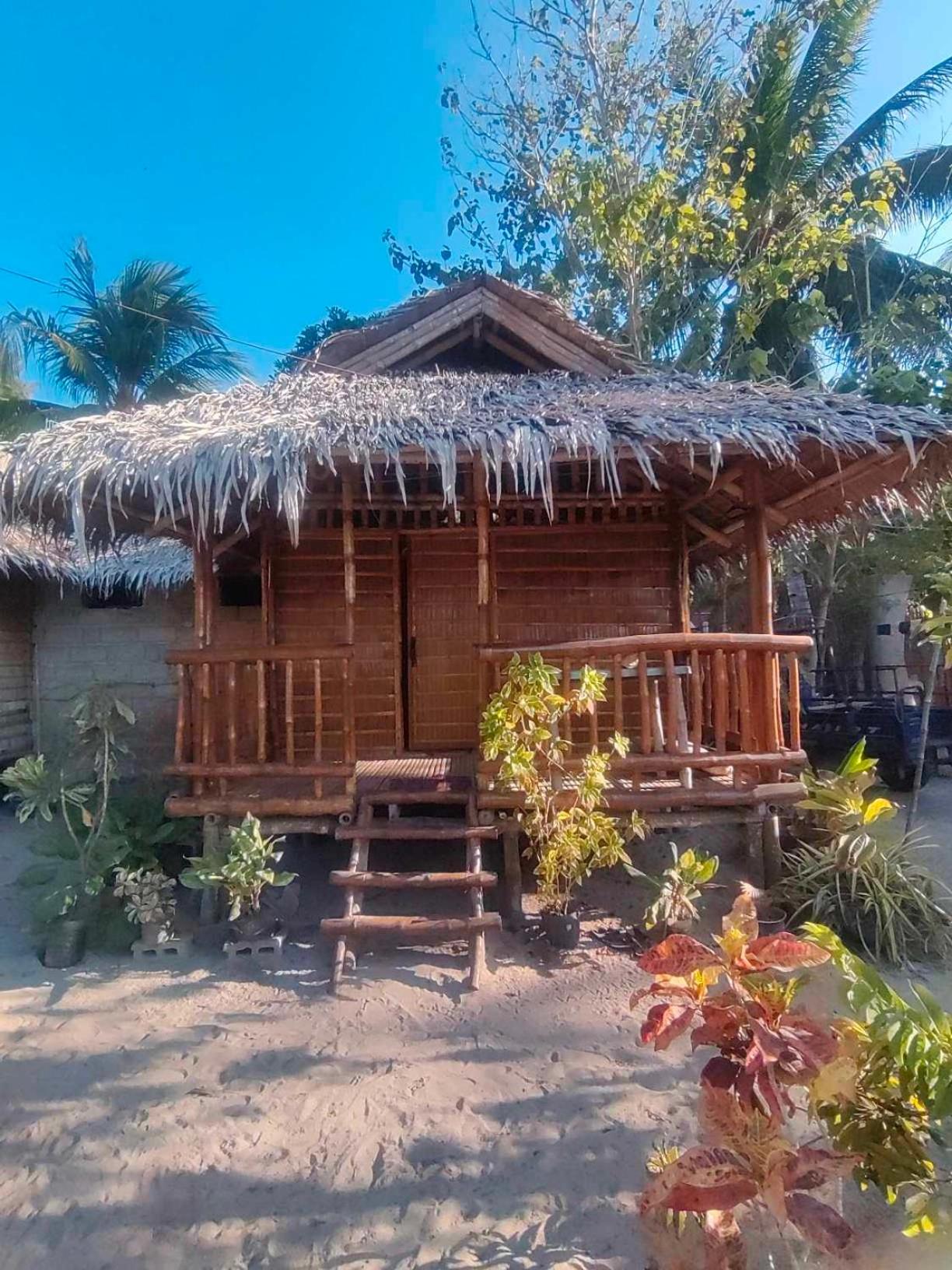 Buluang Native Beach Resort ( With free use of Motorbike) view 2