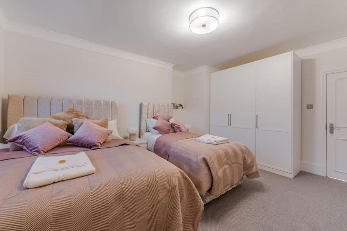 Harley Street Spectacular Suites with High Ceilings, High Luxury