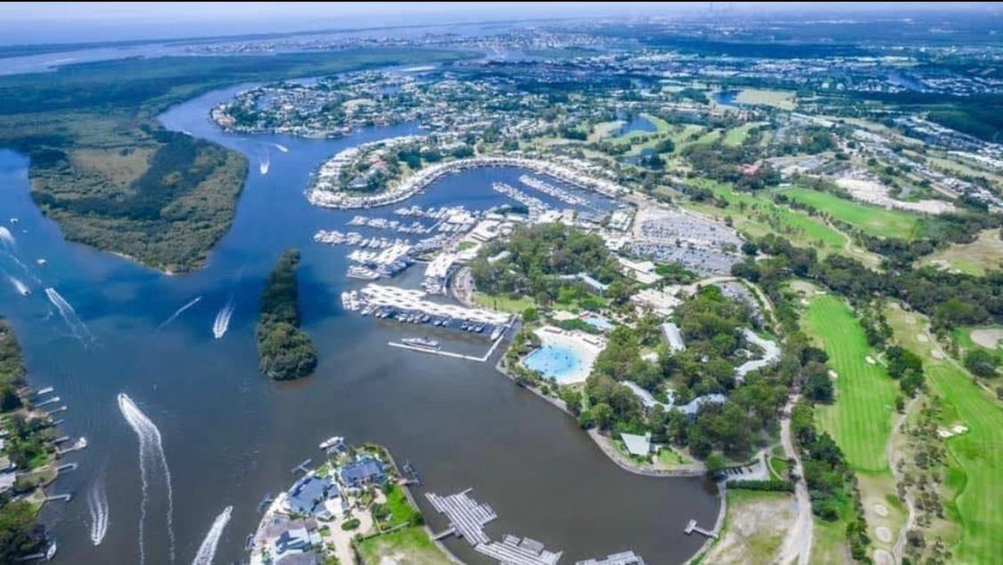 Large Studio in the heart of Hope Island & Sanctuary Cove