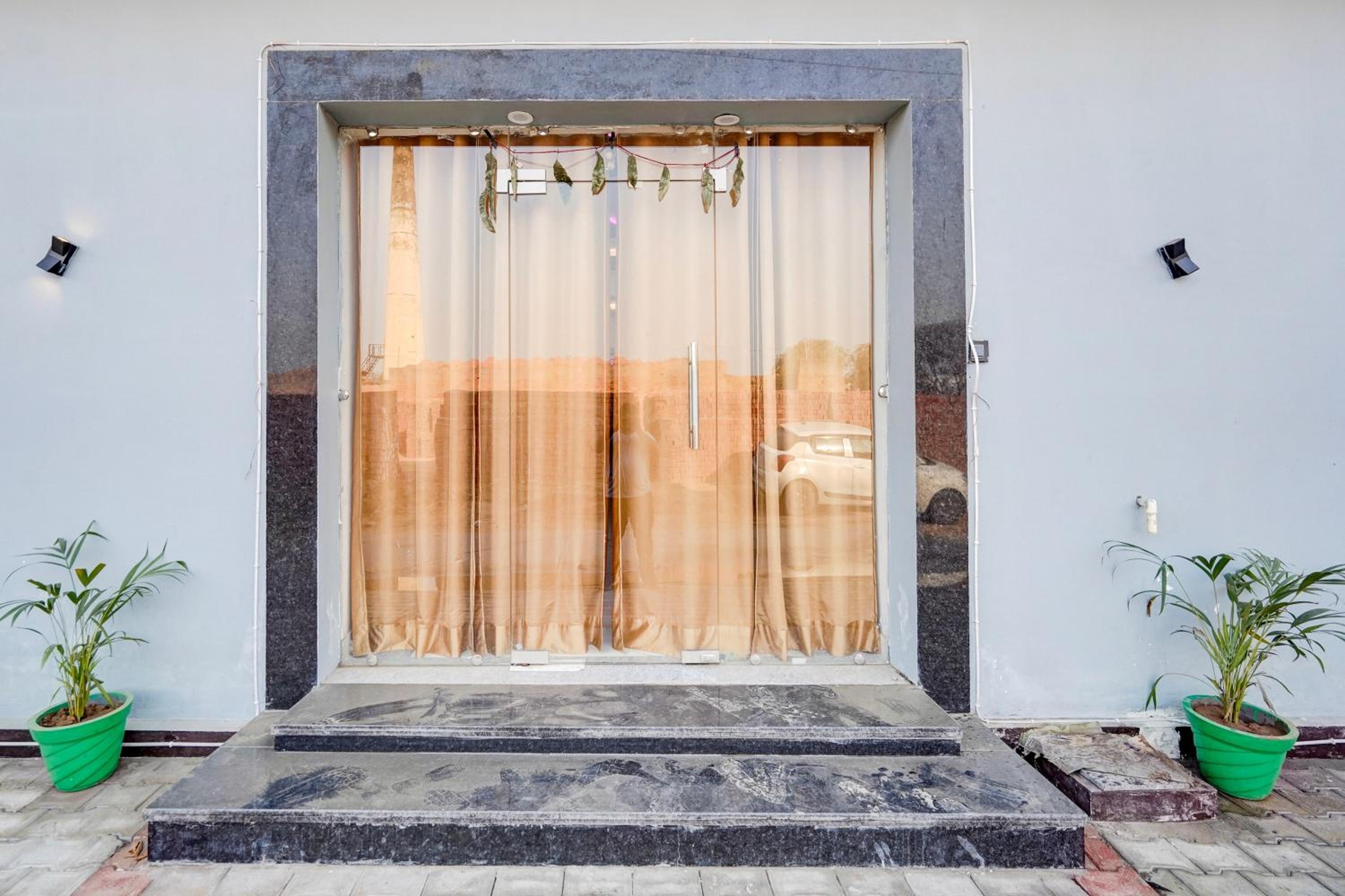 OYO JANNAT RESIDENCY