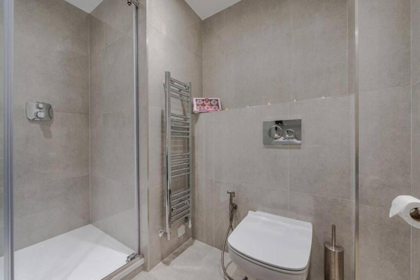 Harley Street Spectacular Suites with High Ceilings, High Luxury