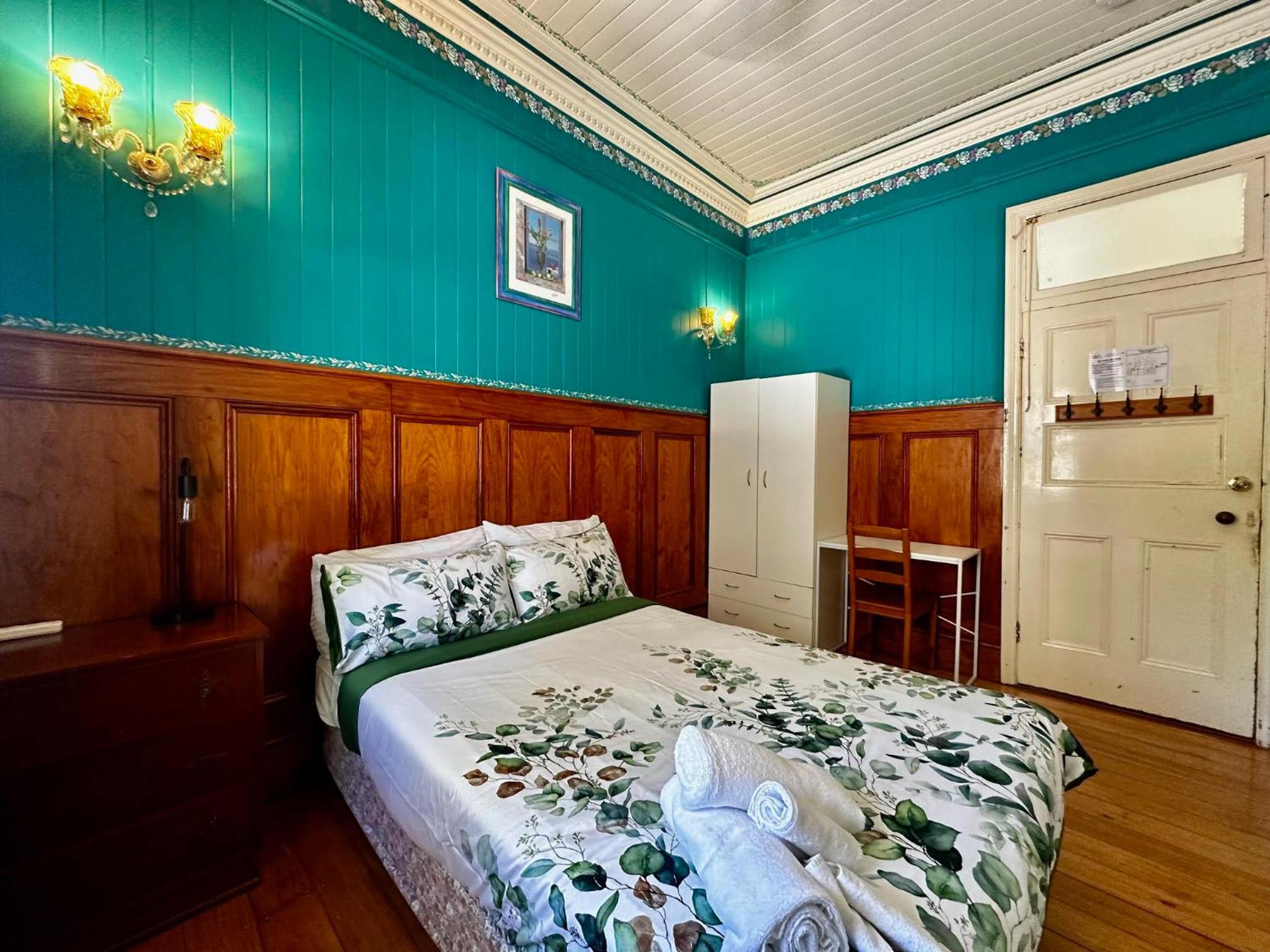 Minto Accommodation Brisbane