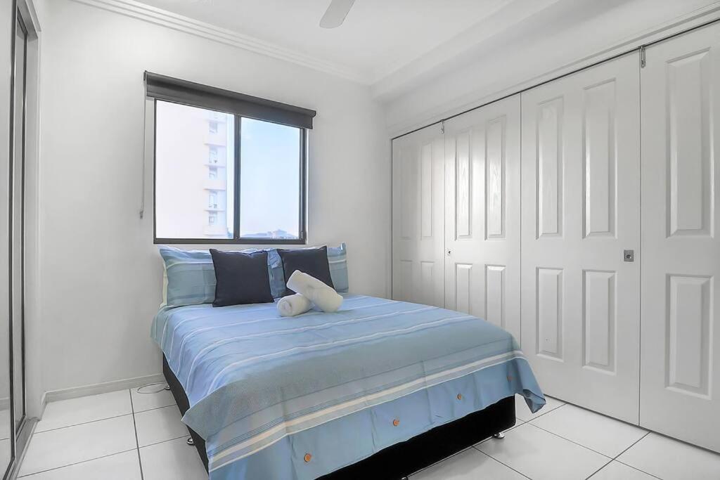An abode on Abbott - In the heart of the city