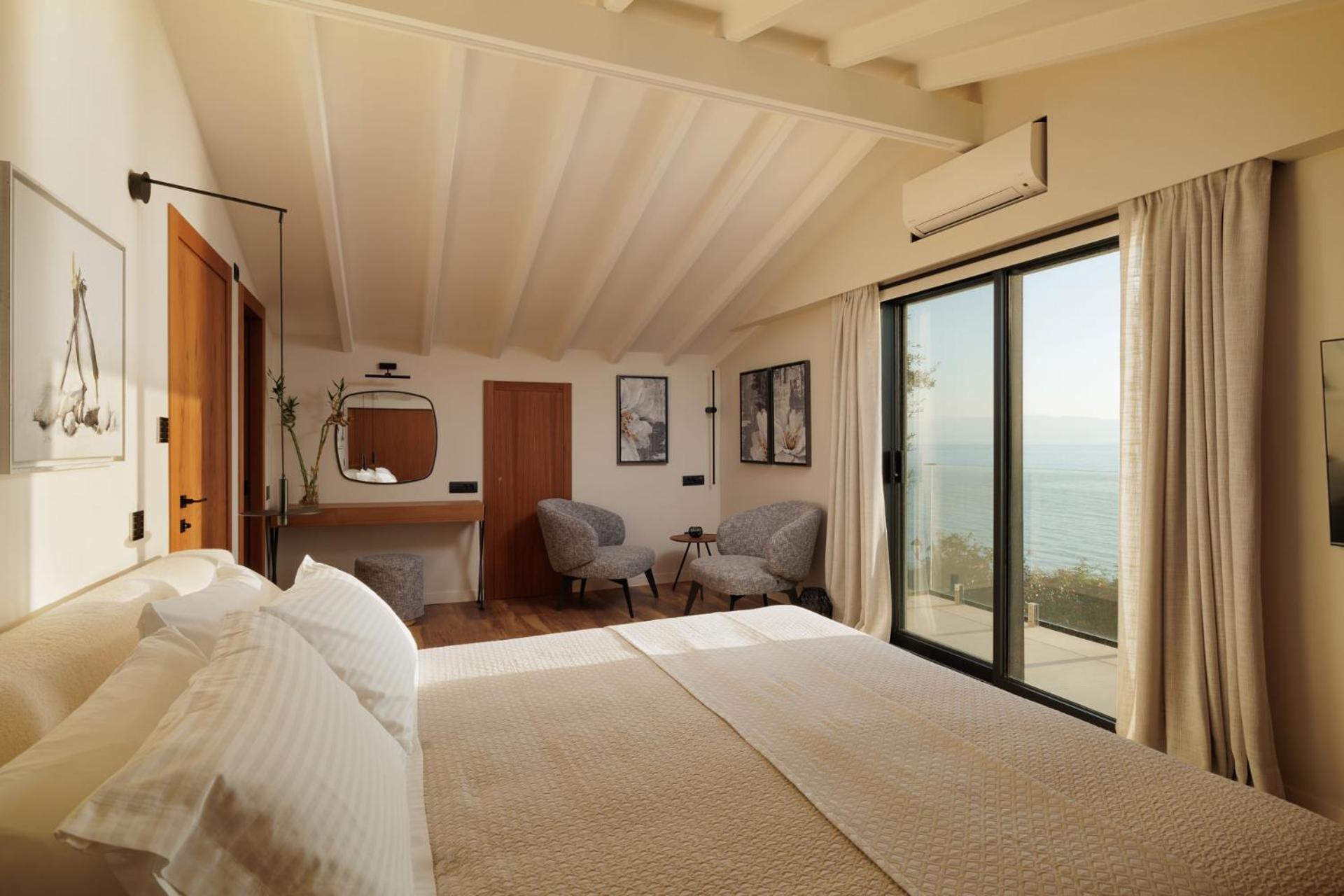Nisos Villa Emerald