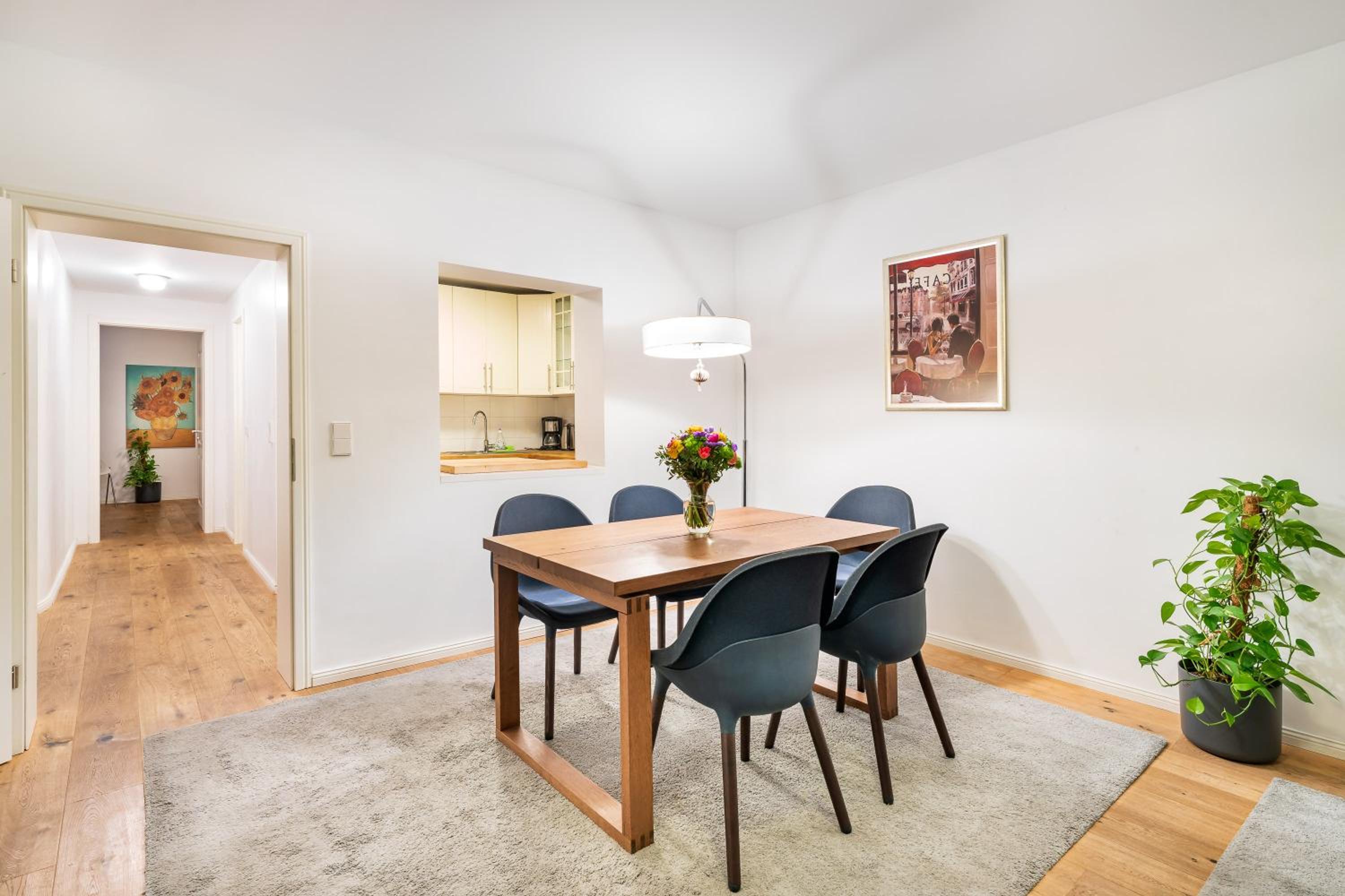 Lofty Torstr Apartments, 4 unique units from 1-3 bedrooms in Mitte, ideal for families & groups, from 2 up to 8 Guests