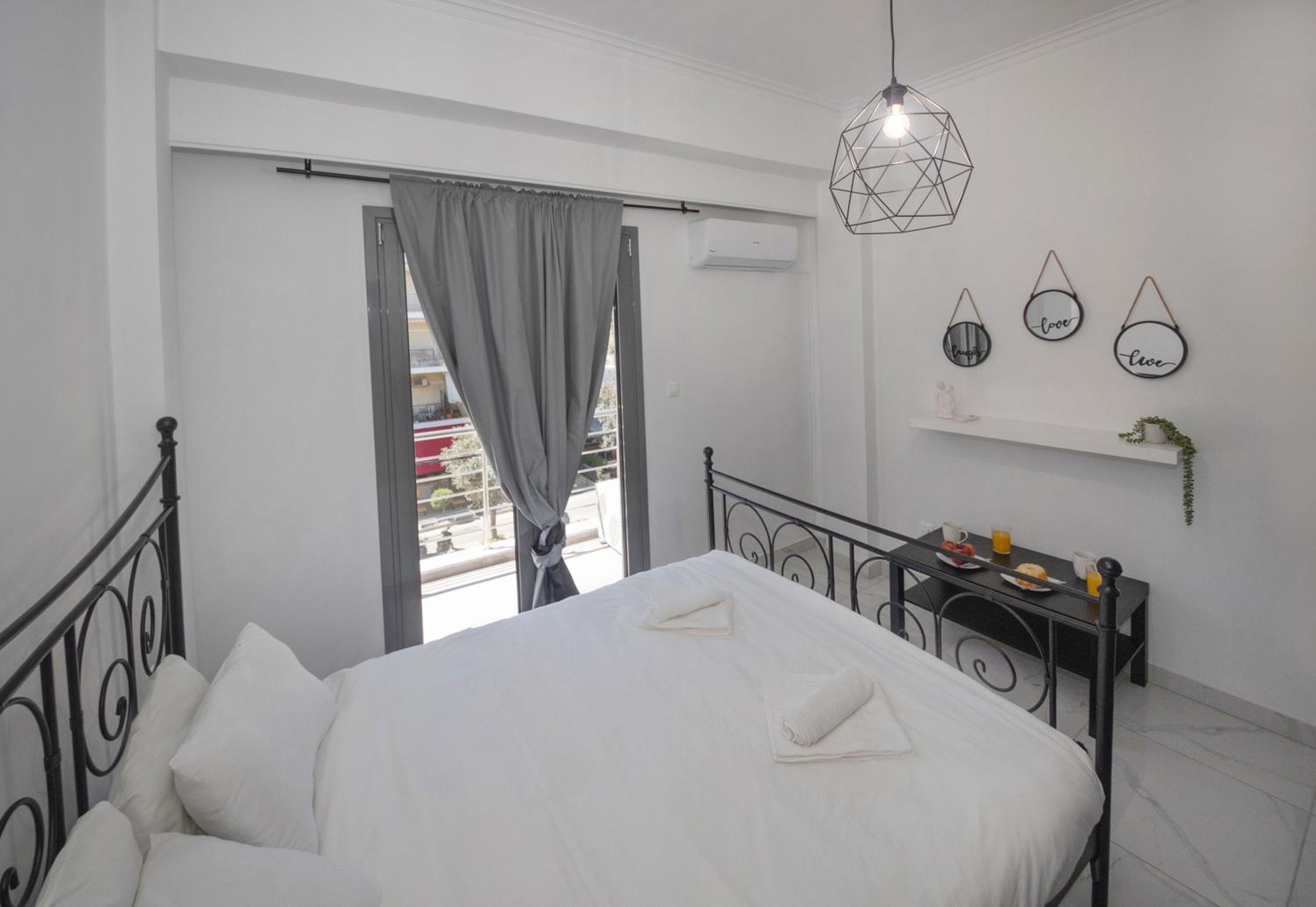 The central Glyfada apartments