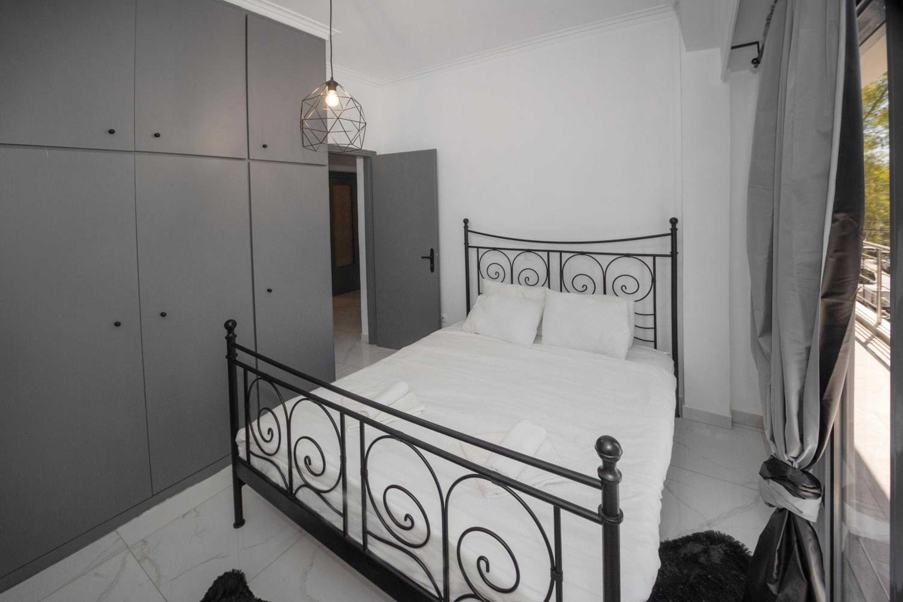The central Glyfada apartments