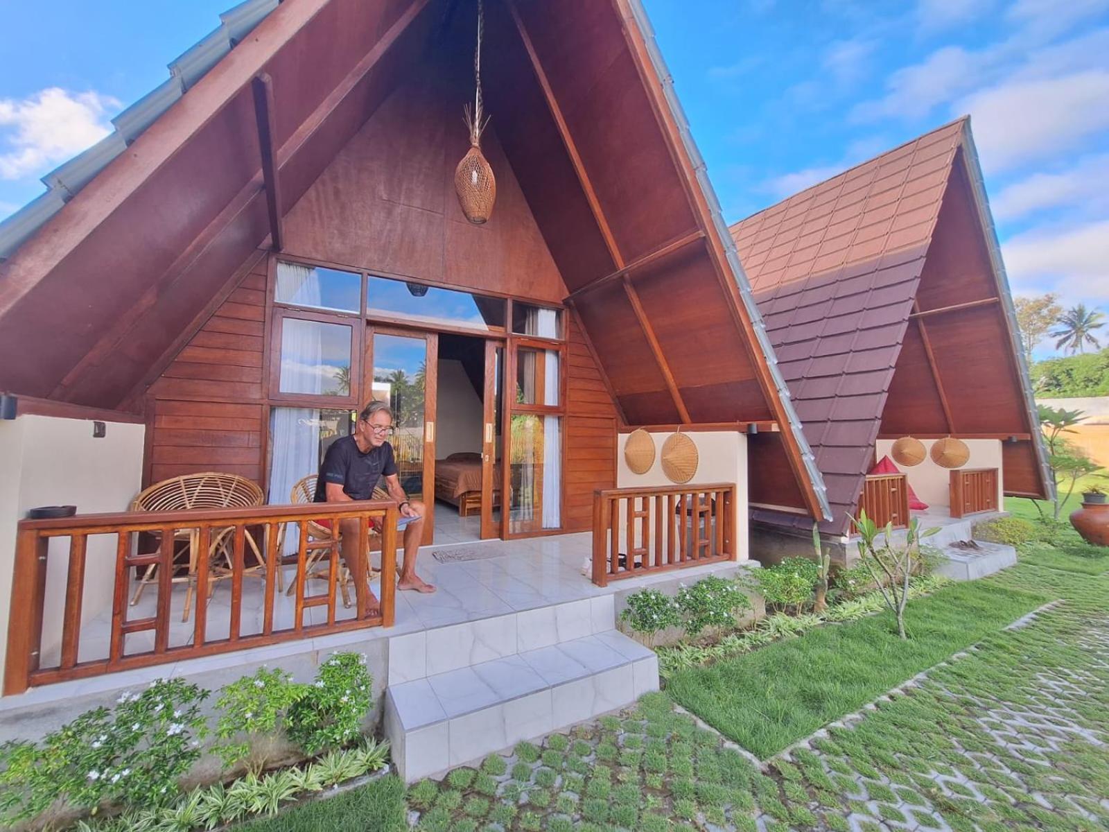 Carasti Bungalows