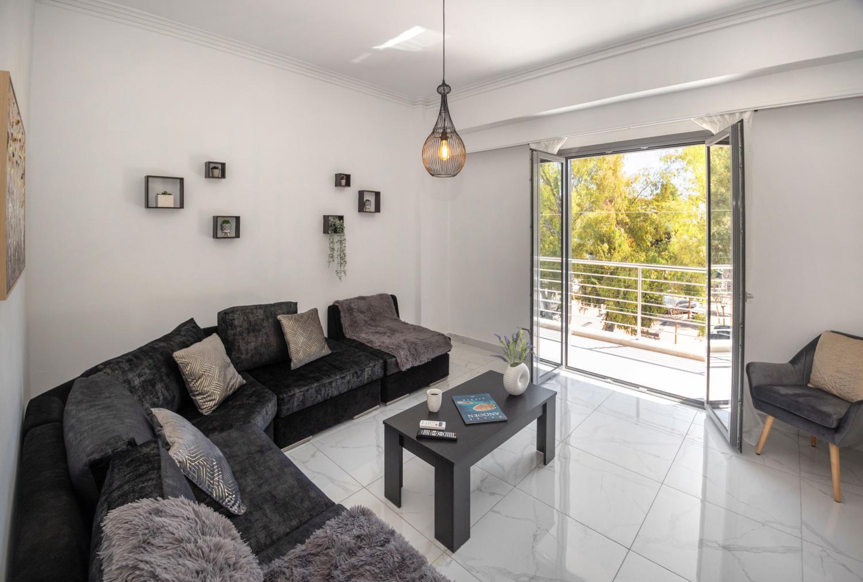 The central Glyfada apartments