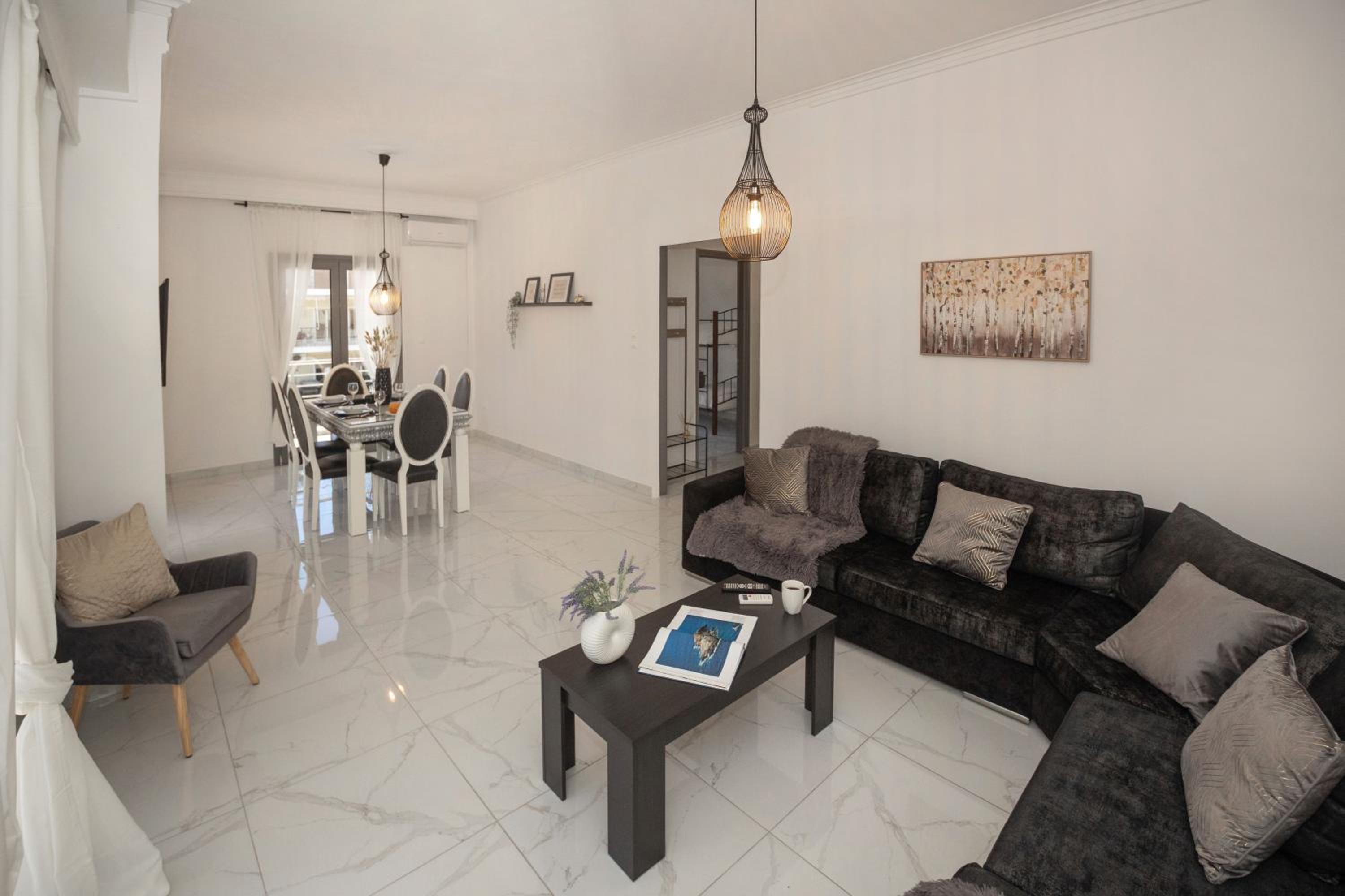 The central Glyfada apartments