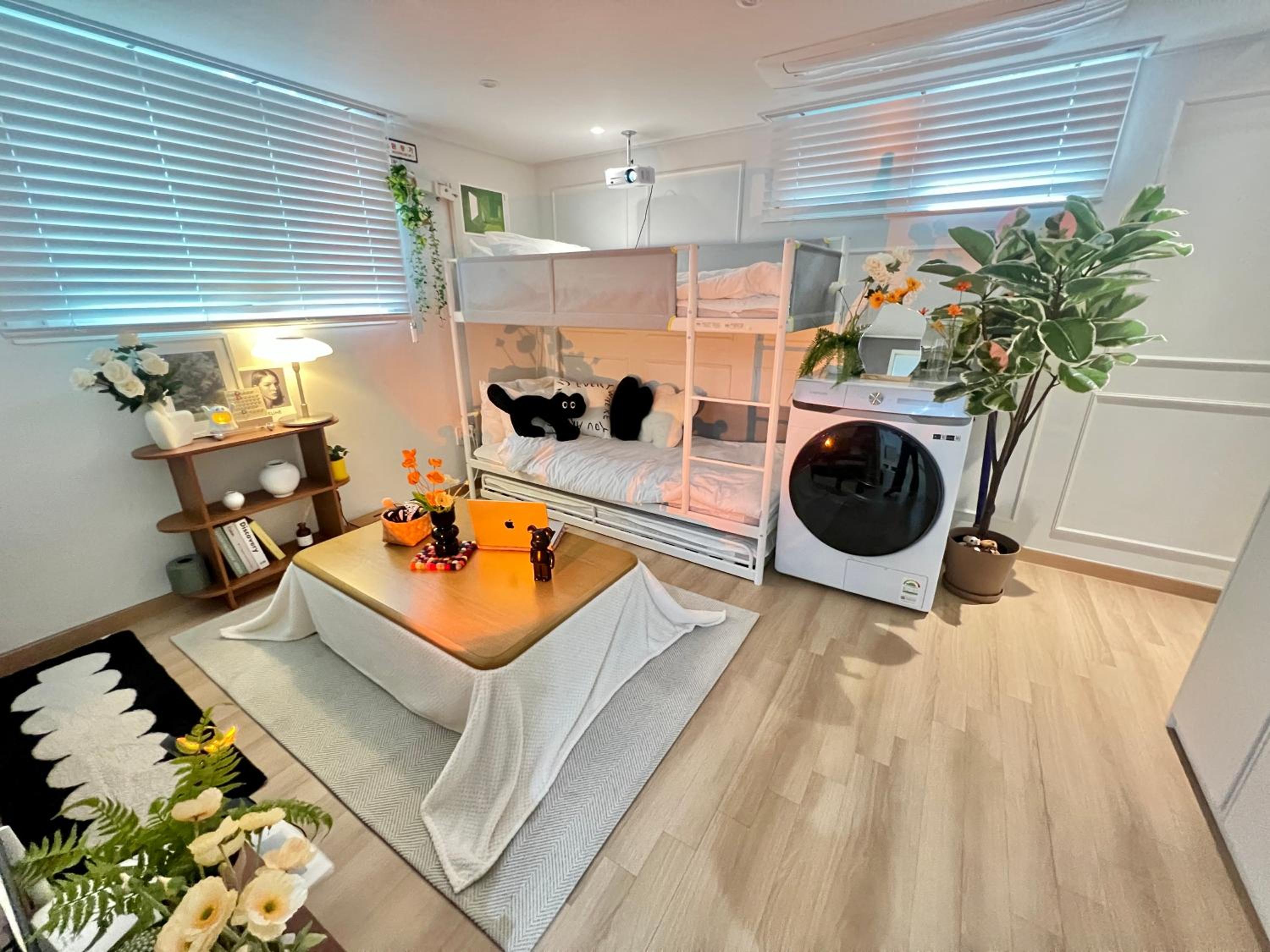 Hongdae Designer House with Large Beam Projector view 3